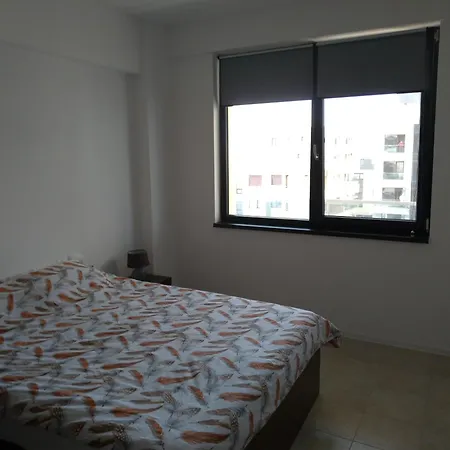 2 Identice Si Alaturate, Ambele Cu La Mare Năvodari