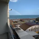 2 Identice Si Alaturate, Ambele Cu La Mare Lägenhet Năvodari