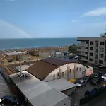 Lägenhet 2 Identice Si Alaturate, Ambele Cu La Mare