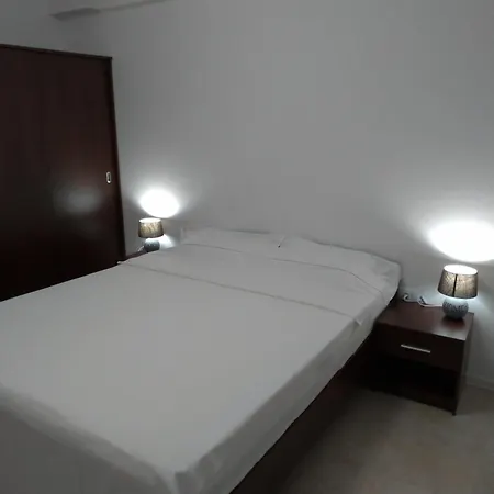2 Identice Si Alaturate, Ambele Cu La Mare Apartment Năvodari