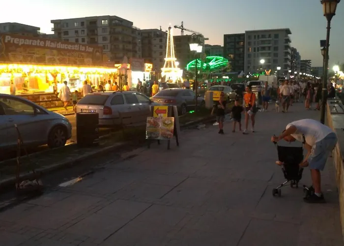 Διαμέρισμα 2 Identice Si Alaturate, Ambele Cu La Mare